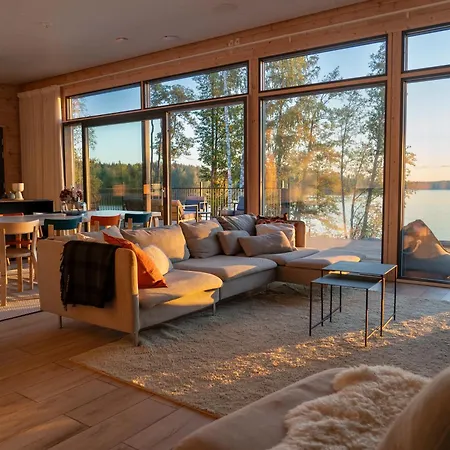 Luxury Waterfront Villa With A Private Jacuzzi