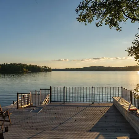 Luxury Waterfront Villa With A Private Jacuzzi * Eerola