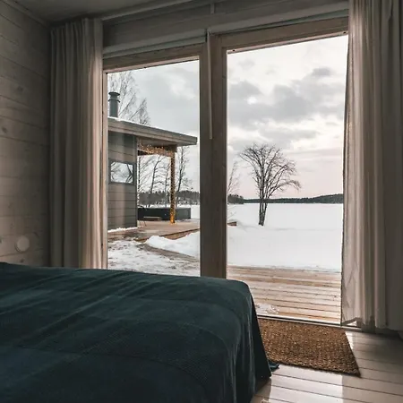 Luxury Waterfront Villa With A Private Jacuzzi *