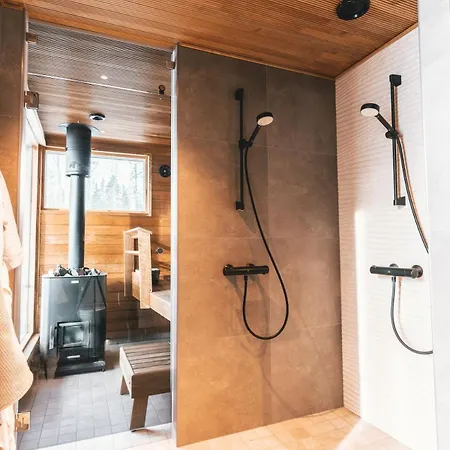 Luxury Waterfront Villa With A Private Jacuzzi * Eerola
